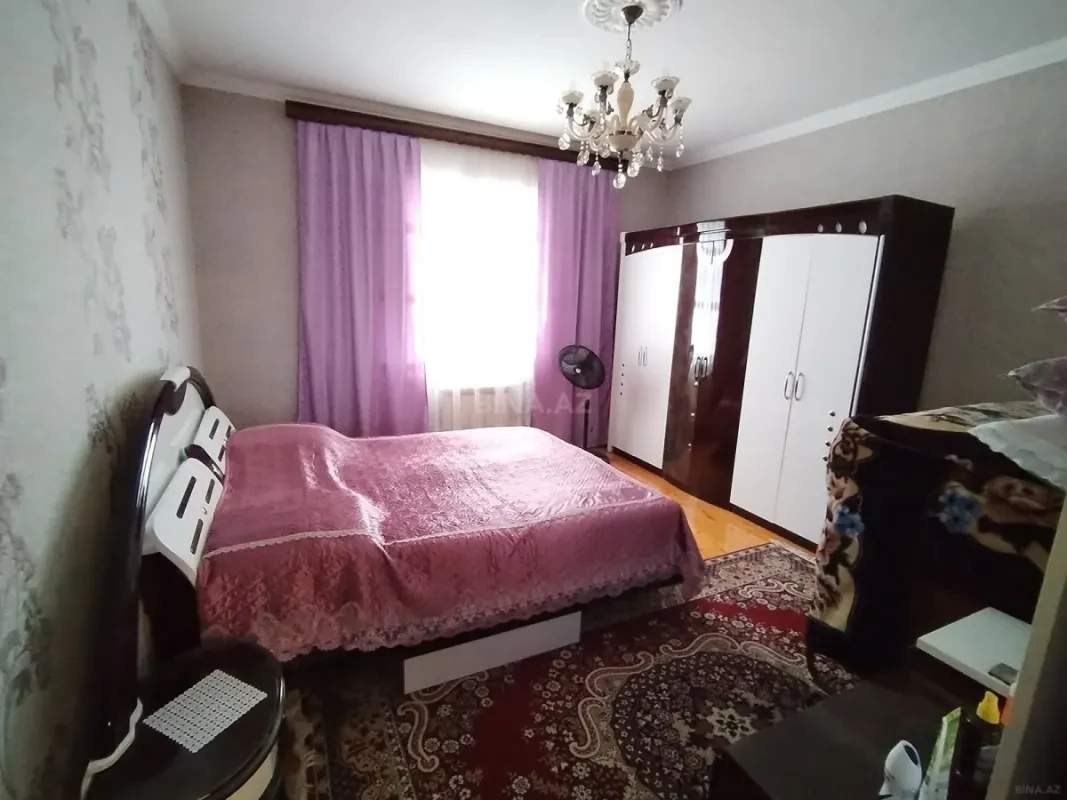 Satılır 4 otaqlı həyət evi 210 m²