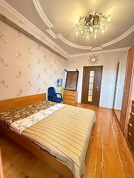 Satılır 2 otaqlı mənzil 80 m²