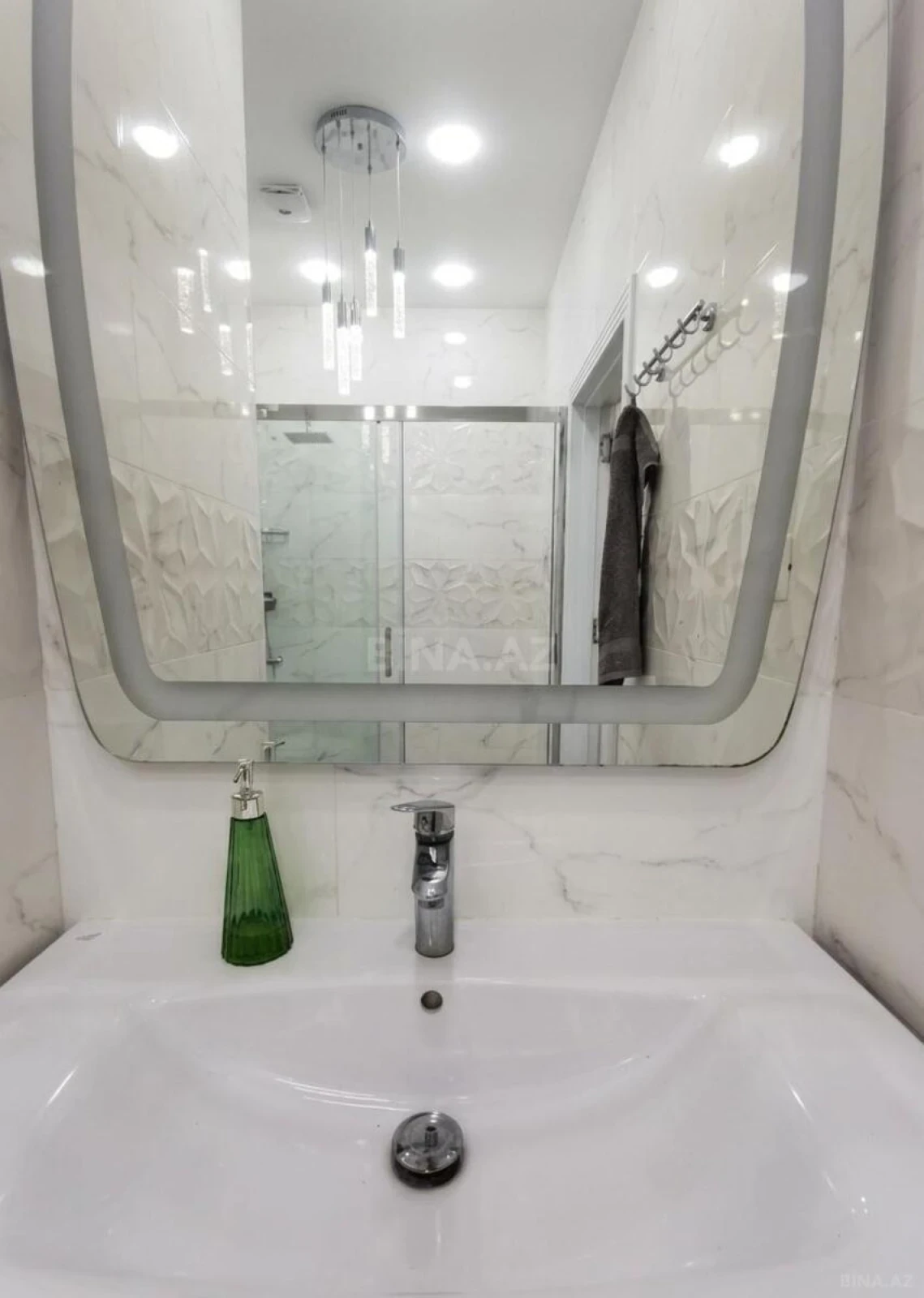 Satılır 3 otaqlı mənzil 93 m²