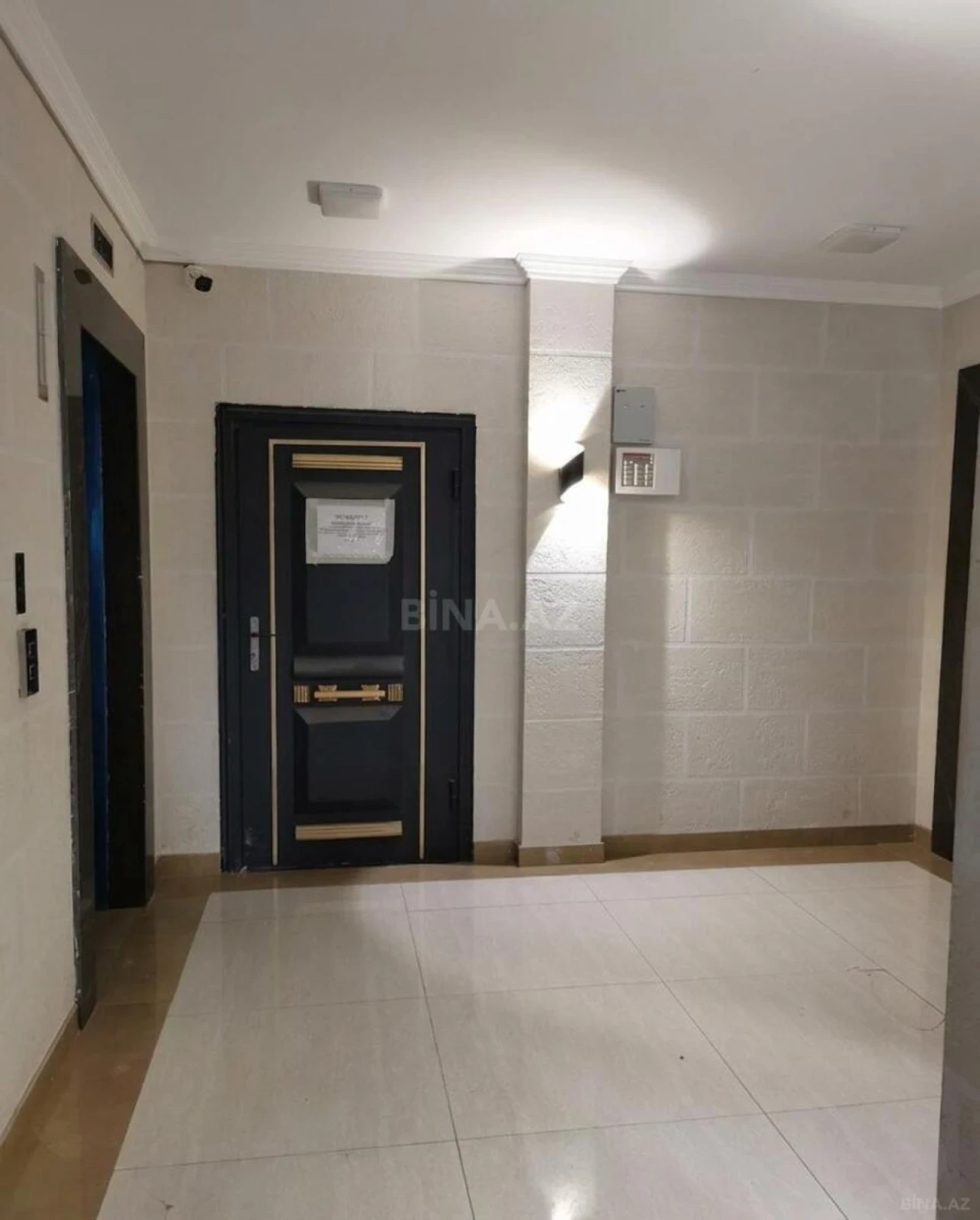 Satılır 3 otaqlı mənzil 93 m²