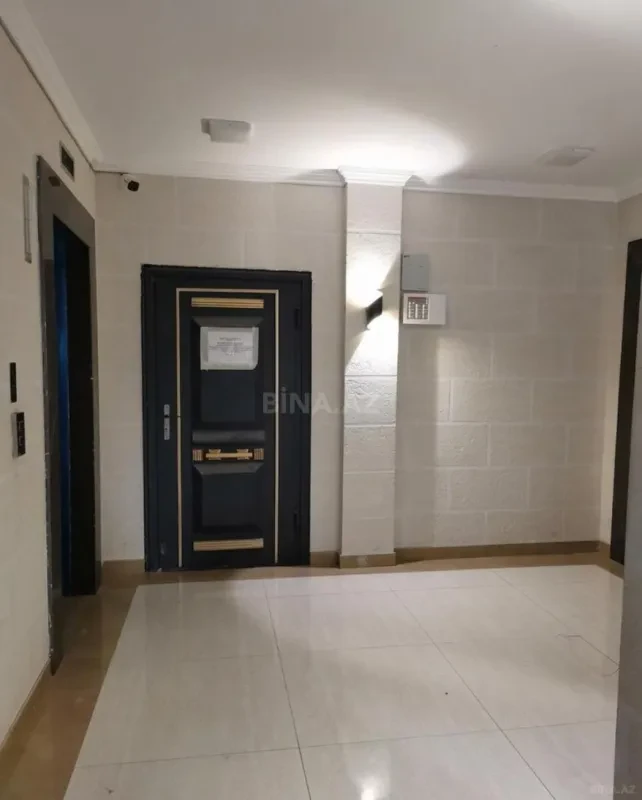 Satılır 3 otaqlı mənzil 93 m²