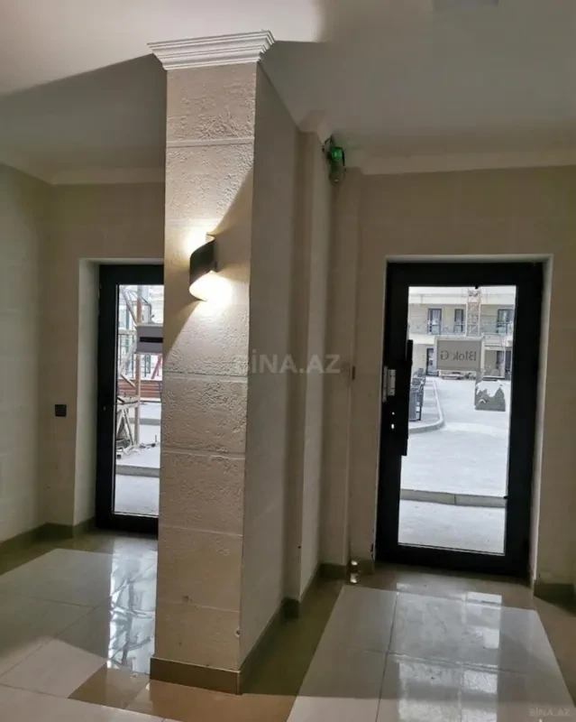 Satılır 3 otaqlı mənzil 93 m²