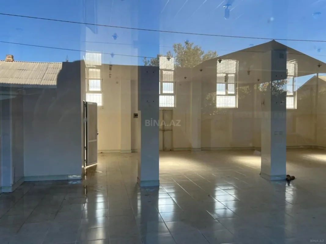 Satılır obyekt 325 m²