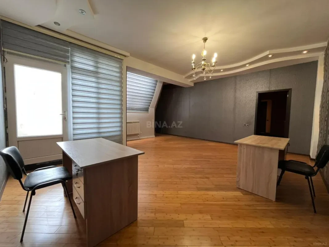 Kirayə verilir 3 otaqlı mənzil 170 m²