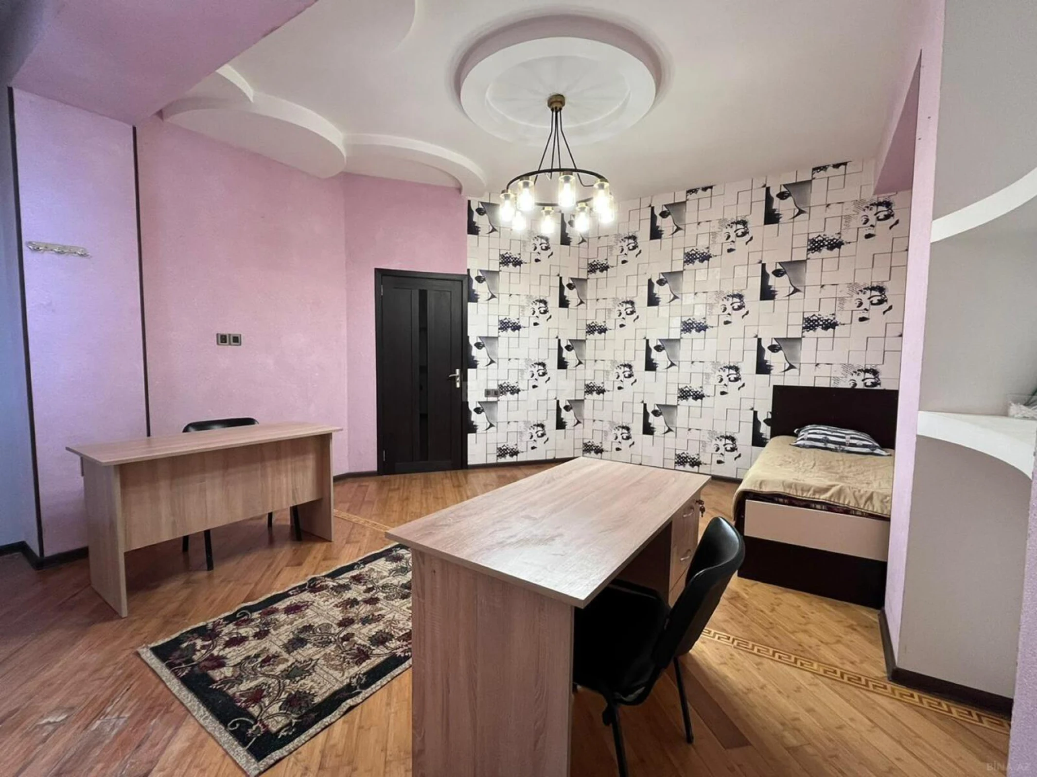 Kirayə verilir 3 otaqlı mənzil 170 m²