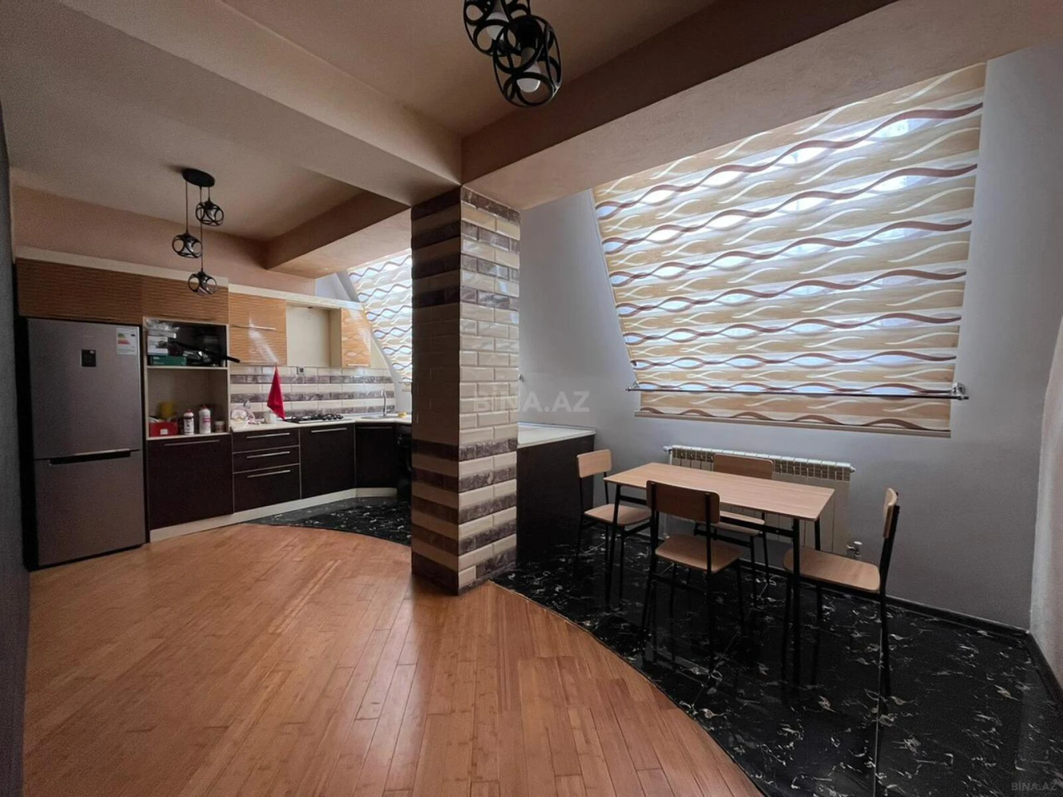 Kirayə verilir 3 otaqlı mənzil 170 m²