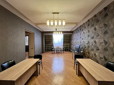 Kirayə verilir 3 otaqlı mənzil 170 m² — Bakı 3 otaq 170.00 m²