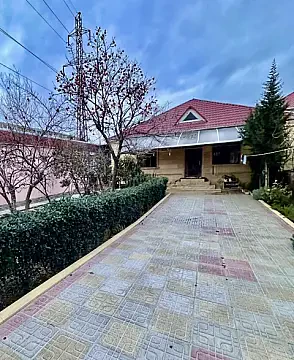 Kirayə verilir 2 otaqlı həyət evi 100 m² — Bakı, Qaraçuxur 2 otaq 100.00 m²