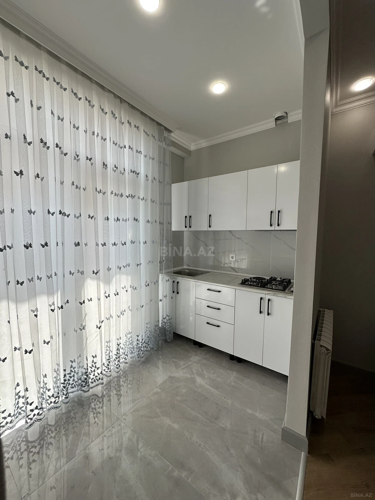 Kirayə verilir 2 otaqlı mənzil 65 m²