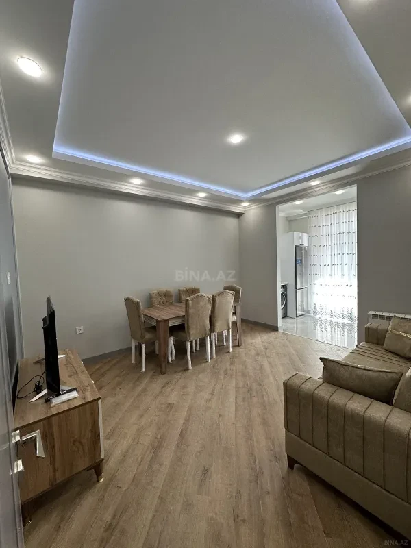Kirayə verilir 2 otaqlı mənzil 65 m²