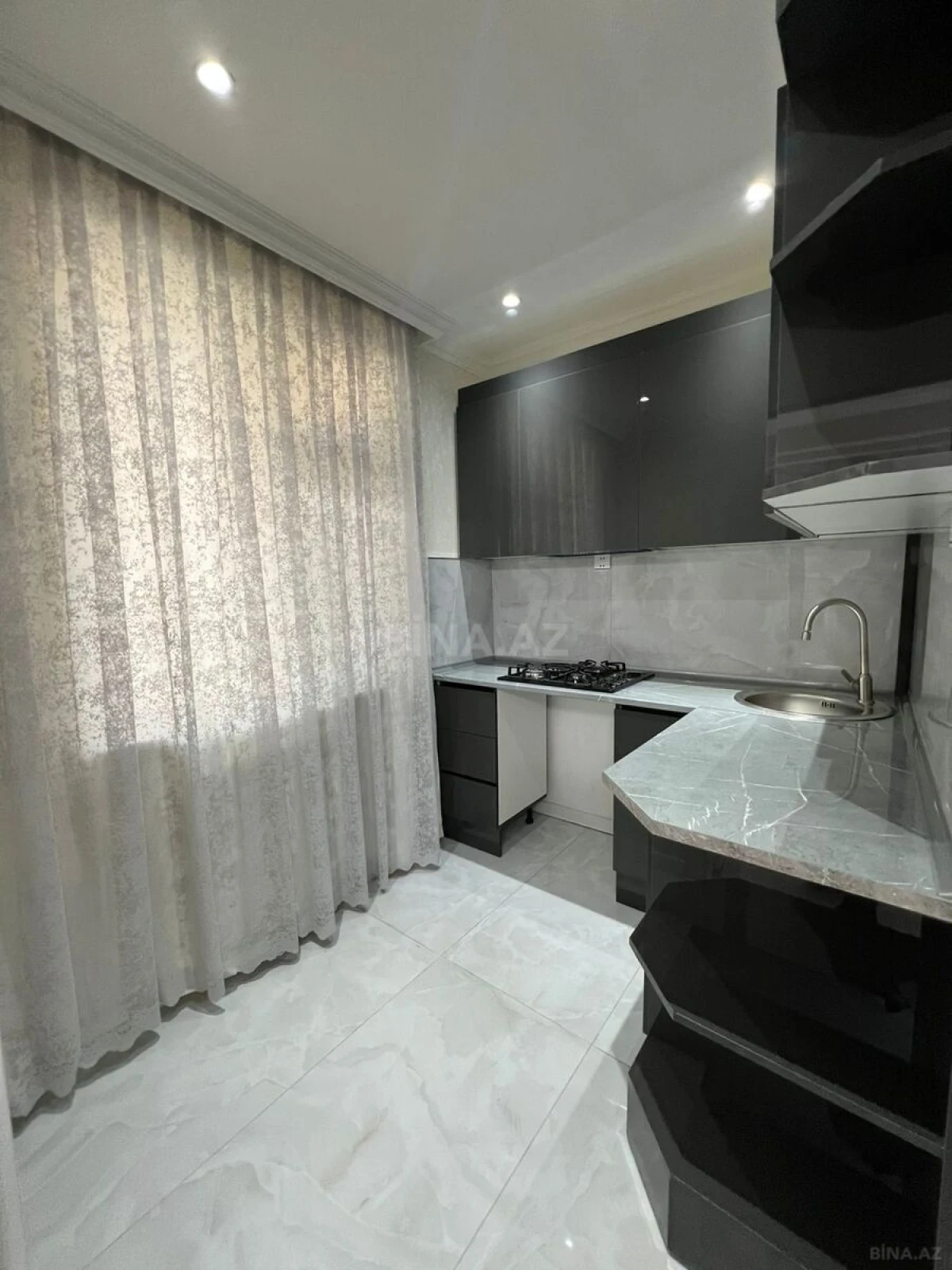 Satılır 2 otaqlı mənzil 55 m²