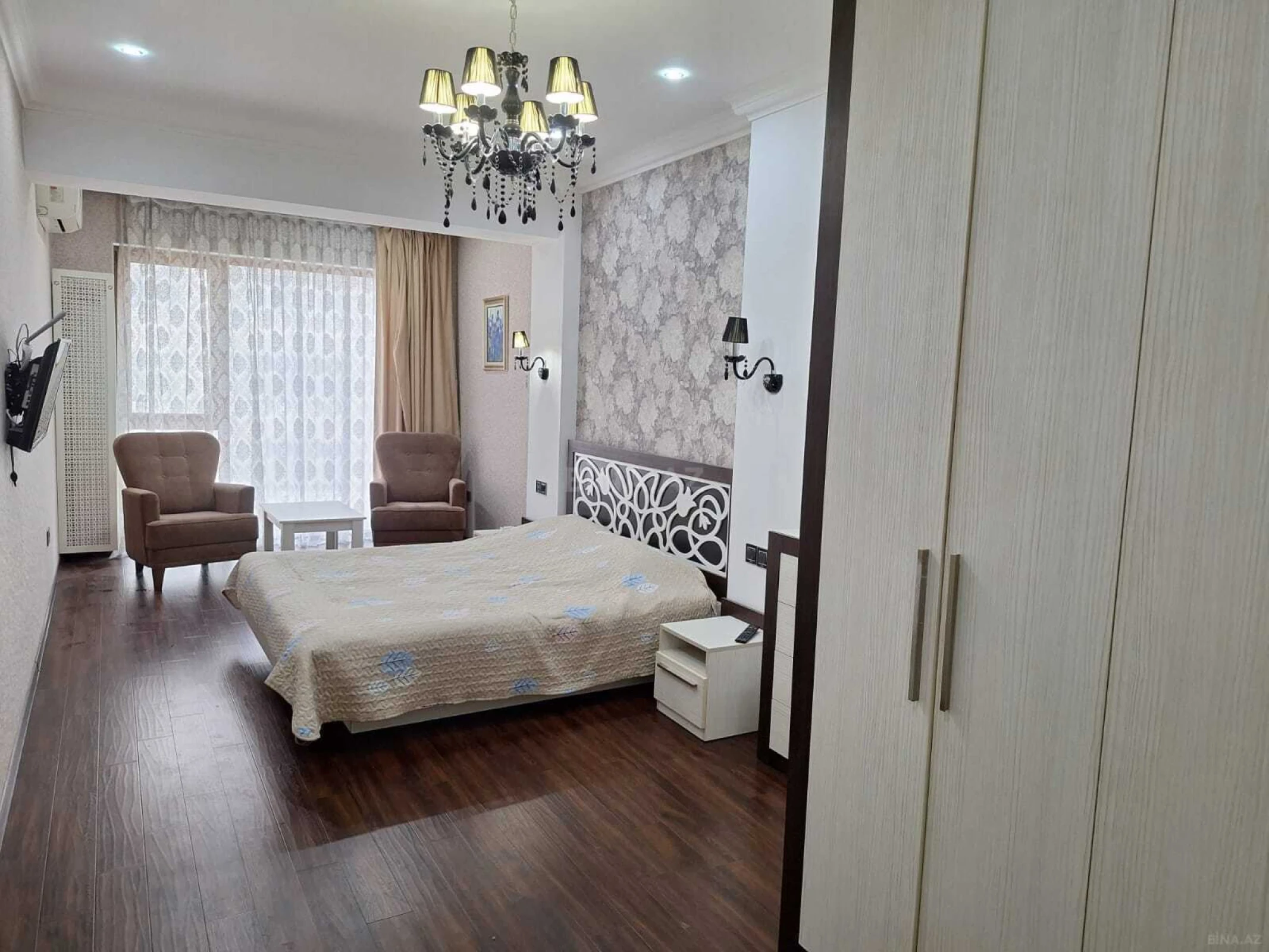 Kirayə verilir 2 otaqlı mənzil 70 m²