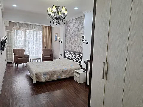 Kirayə verilir 2 otaqlı mənzil 70 m²