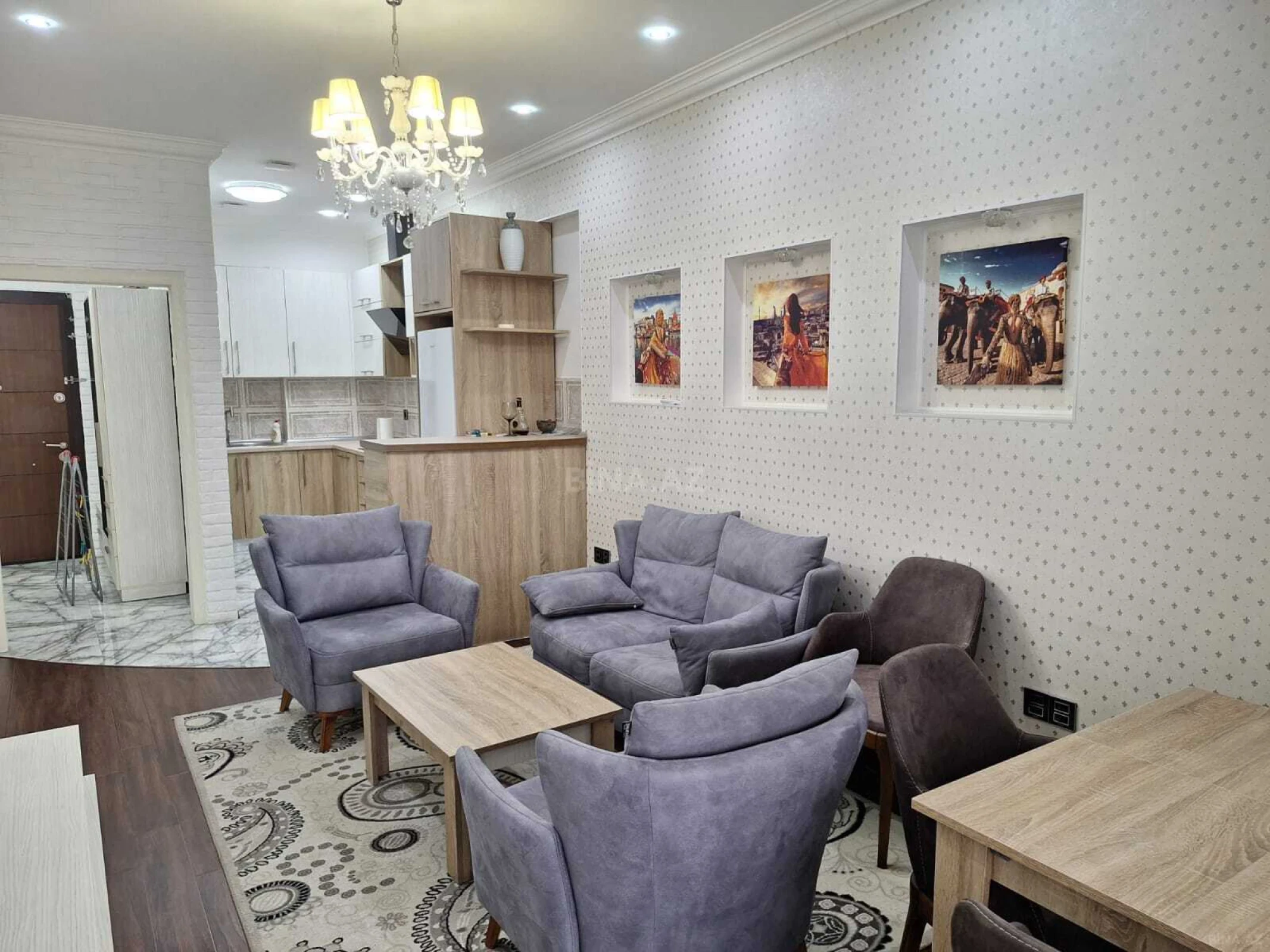 Kirayə verilir 2 otaqlı mənzil 70 m²