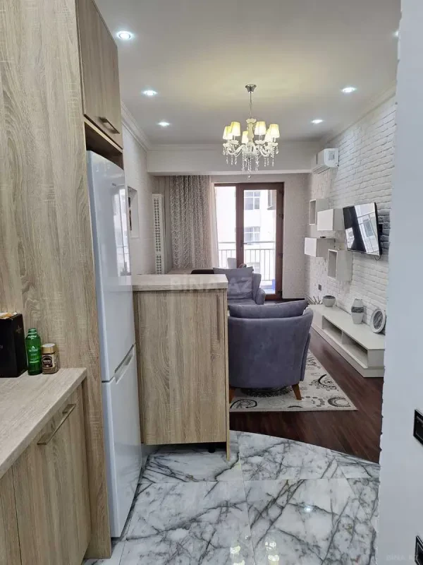 Kirayə verilir 2 otaqlı mənzil 70 m²