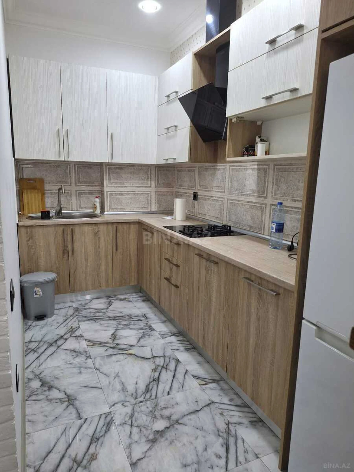Kirayə verilir 2 otaqlı mənzil 70 m²