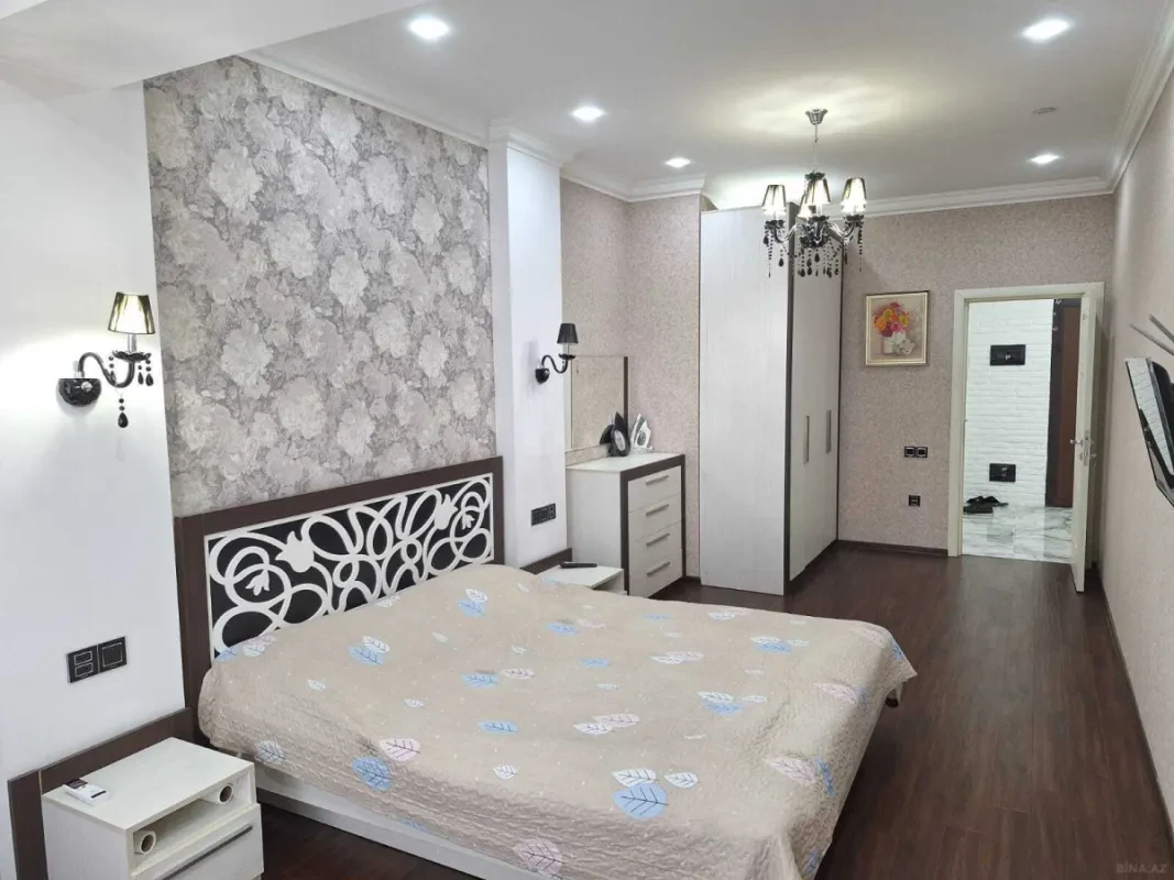 Kirayə verilir 2 otaqlı mənzil 70 m²