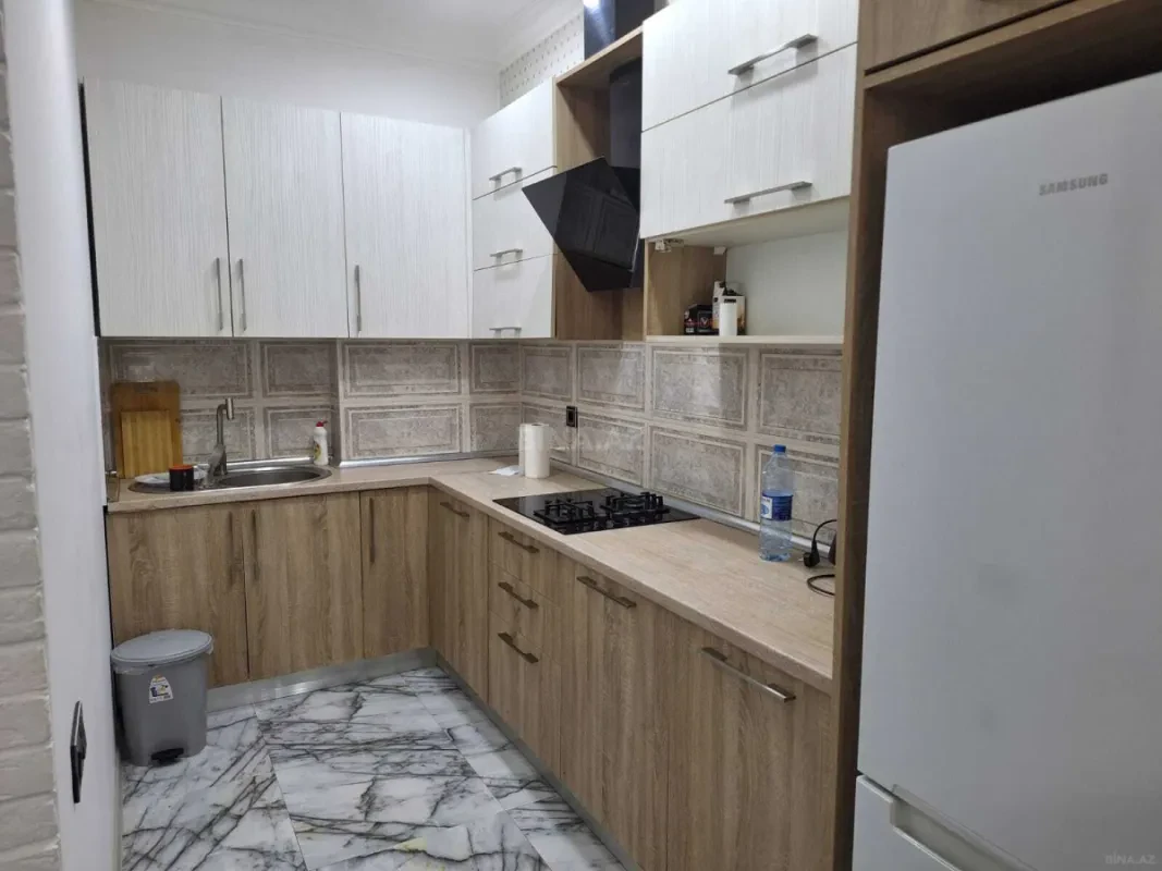 Kirayə verilir 2 otaqlı mənzil 70 m²