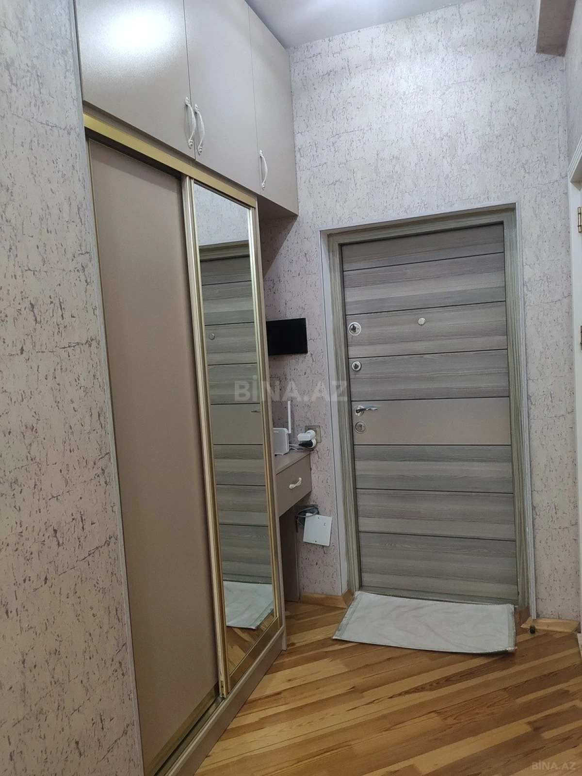 Satılır 3 otaqlı mənzil 70 m²