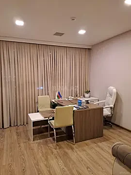 Kirayə verilir 20 otaqlı ofis 1100 m²