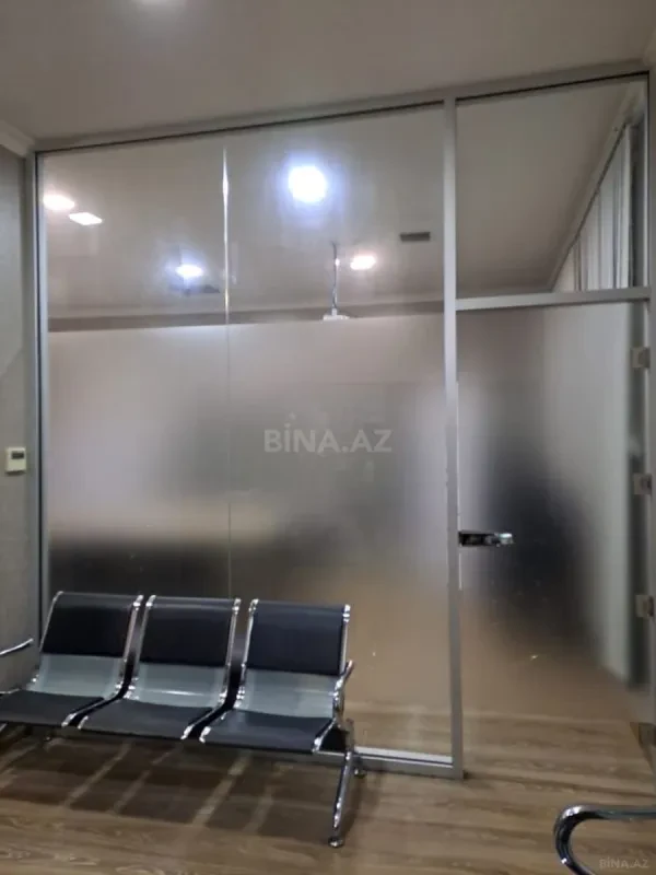 Kirayə verilir 20 otaqlı ofis 1100 m²