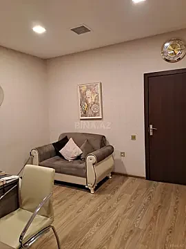 Kirayə verilir 20 otaqlı ofis 1100 m²