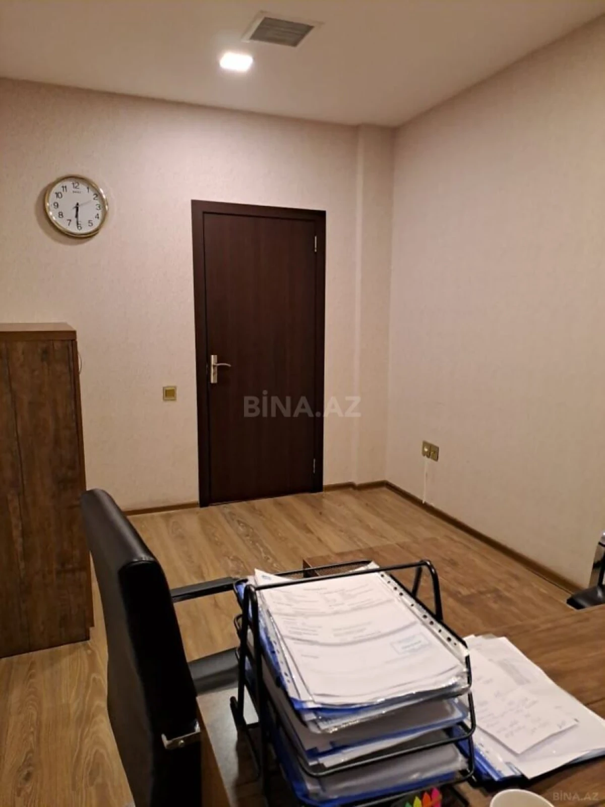 Kirayə verilir 20 otaqlı ofis 1100 m²