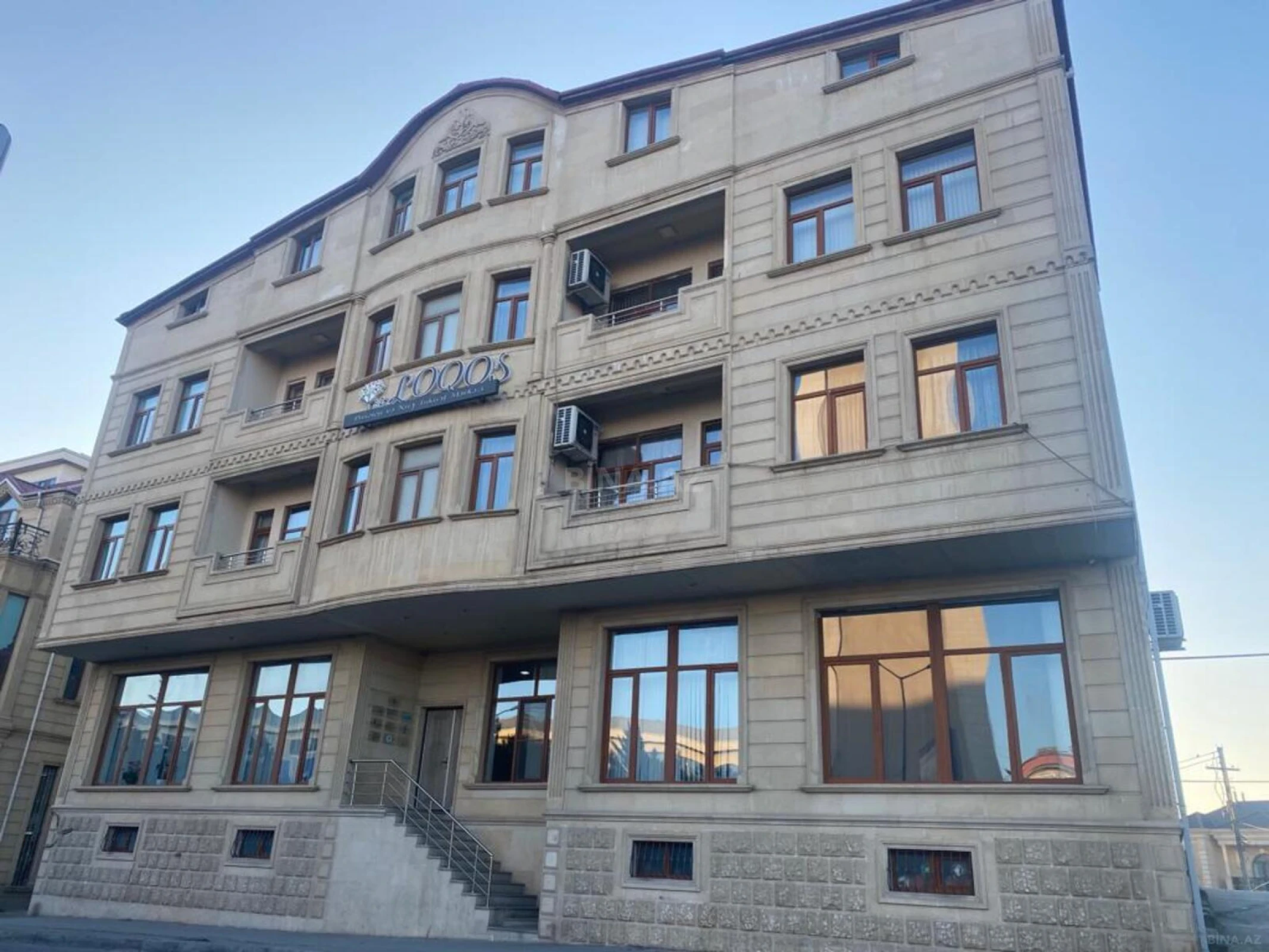 Kirayə verilir 20 otaqlı ofis 1100 m²