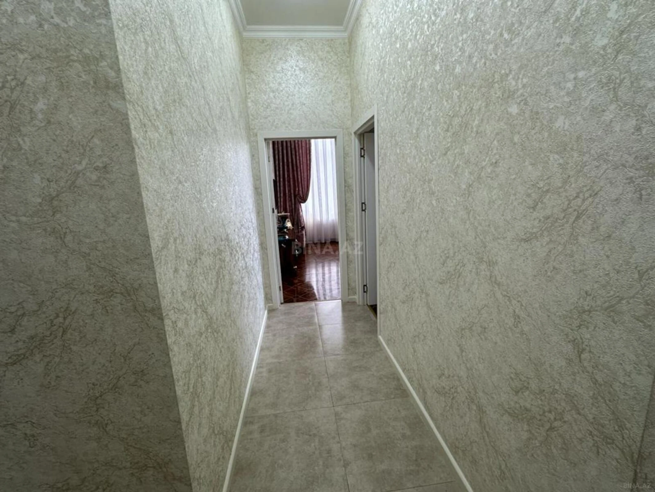 Satılır 2 otaqlı mənzil 80 m²