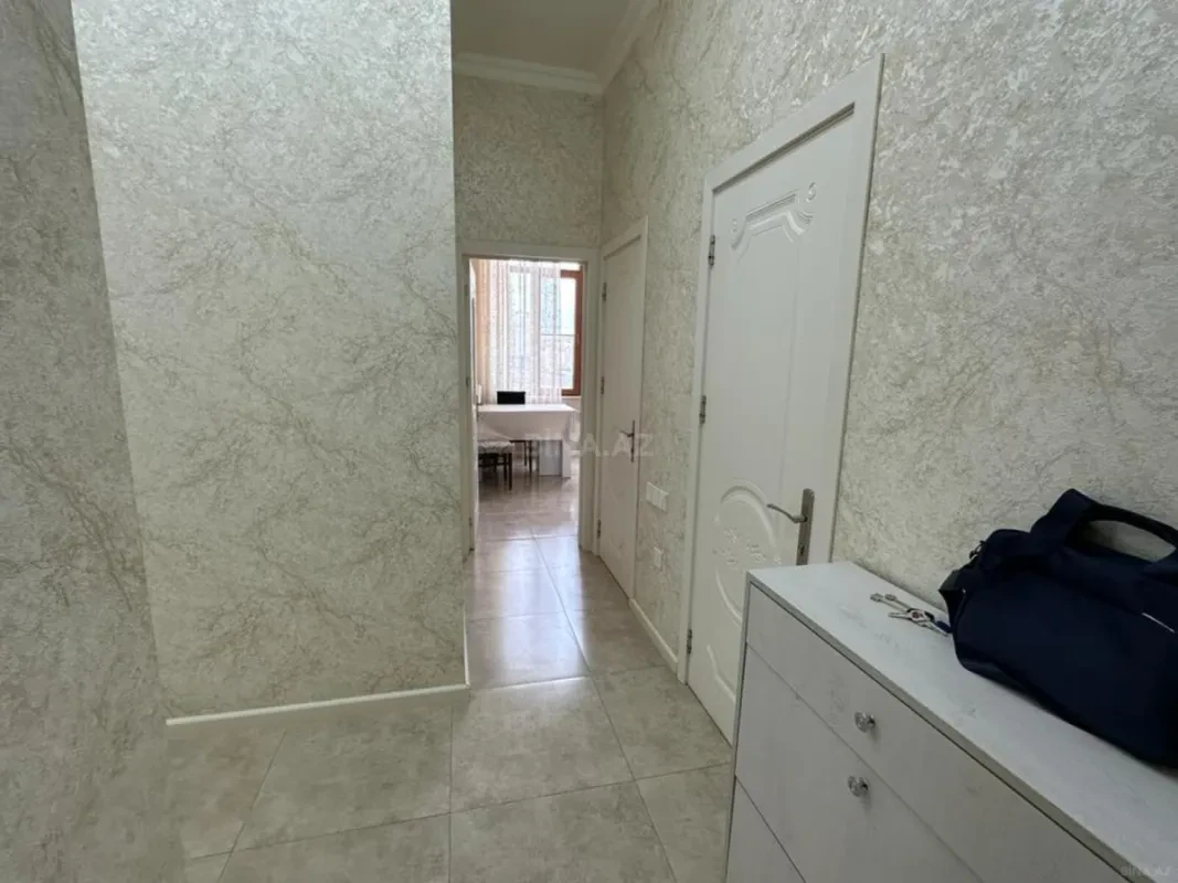 Satılır 2 otaqlı mənzil 80 m²
