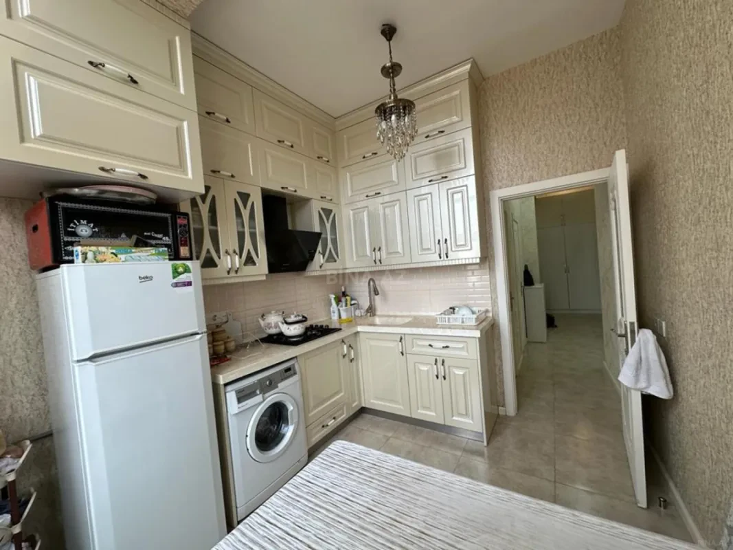 Satılır 2 otaqlı mənzil 80 m²