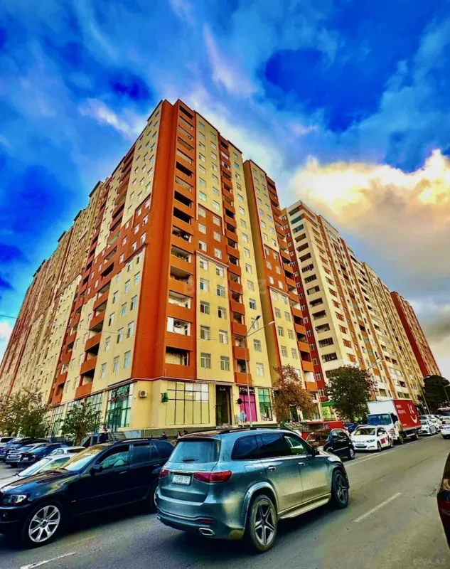 Satılır 2 otaqlı mənzil 92 m²
