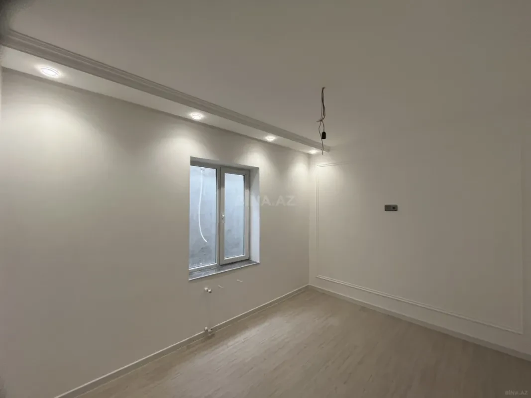 Satılır 6 otaqlı həyət evi 175.5 m²