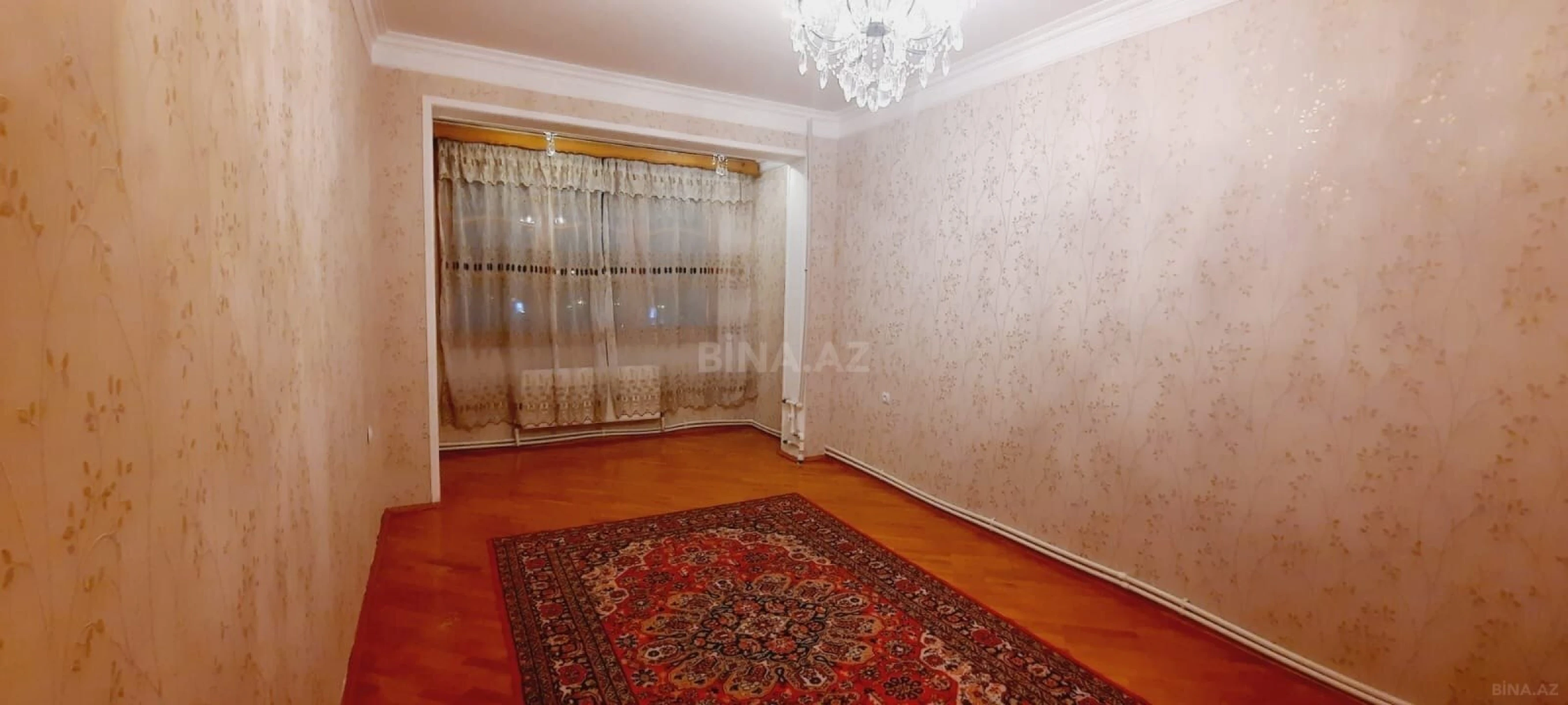 Satılır 4 otaqlı mənzil 100 m²