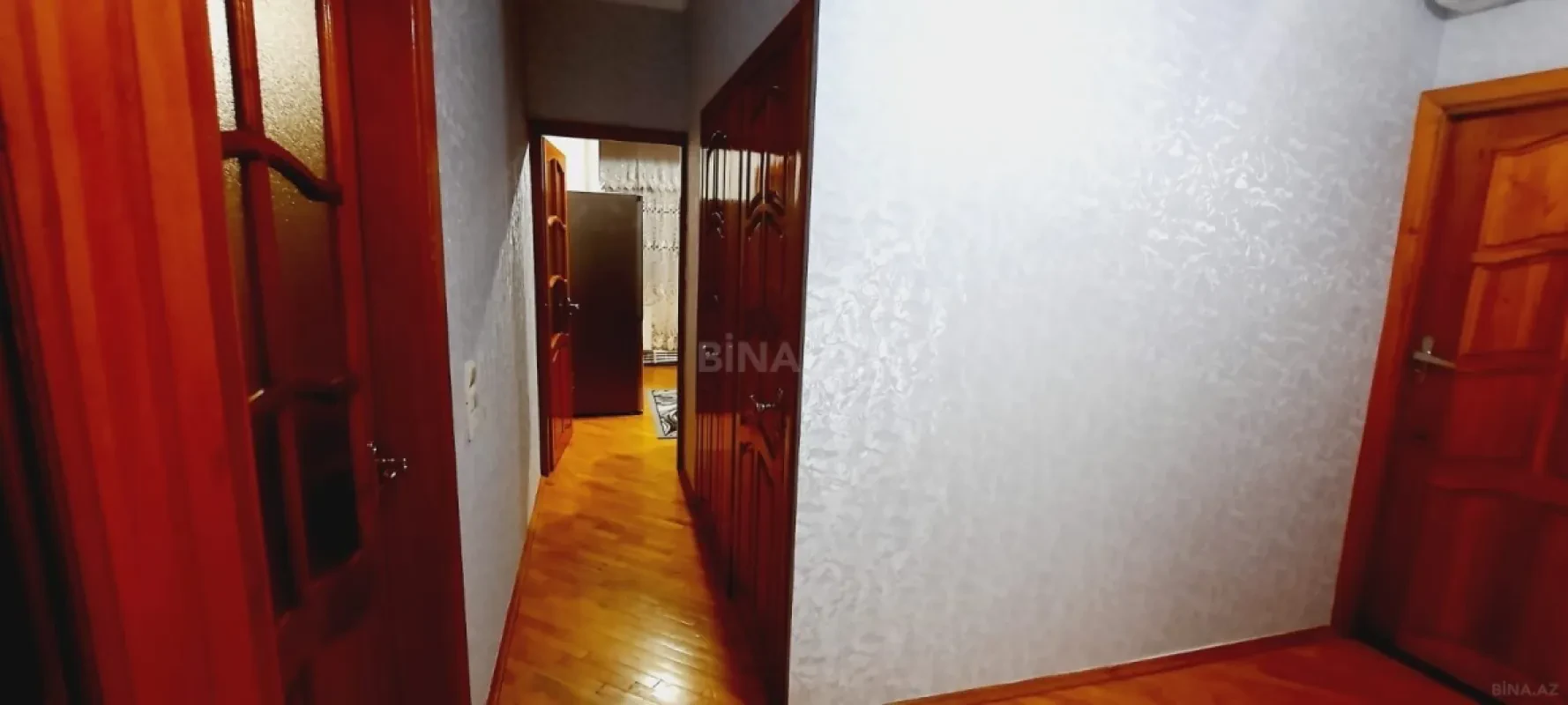 Satılır 4 otaqlı mənzil 100 m²