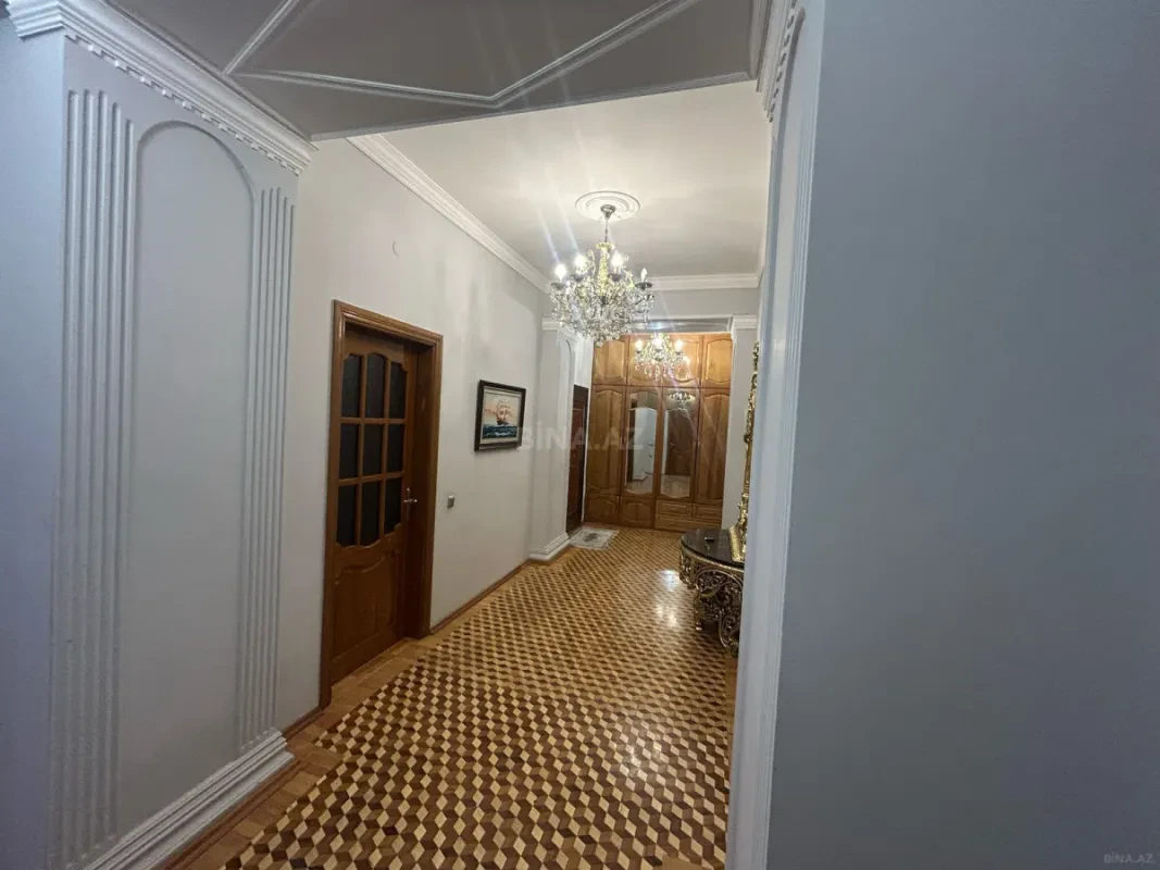 Kirayə verilir 3 otaqlı mənzil 160 m²