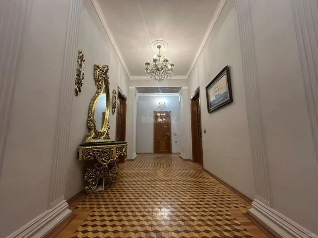 Kirayə verilir 3 otaqlı mənzil 160 m²