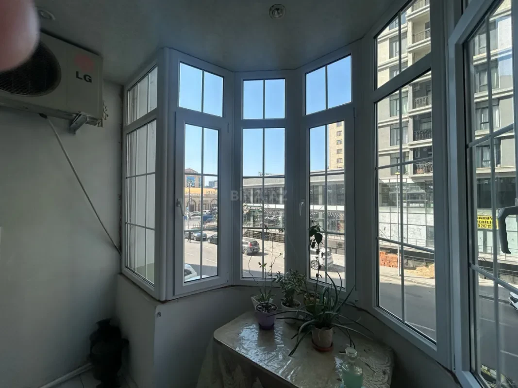 Kirayə verilir 3 otaqlı mənzil 160 m²