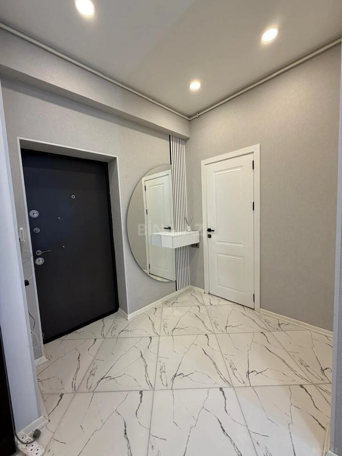 Satılır 2 otaqlı mənzil 52 m²