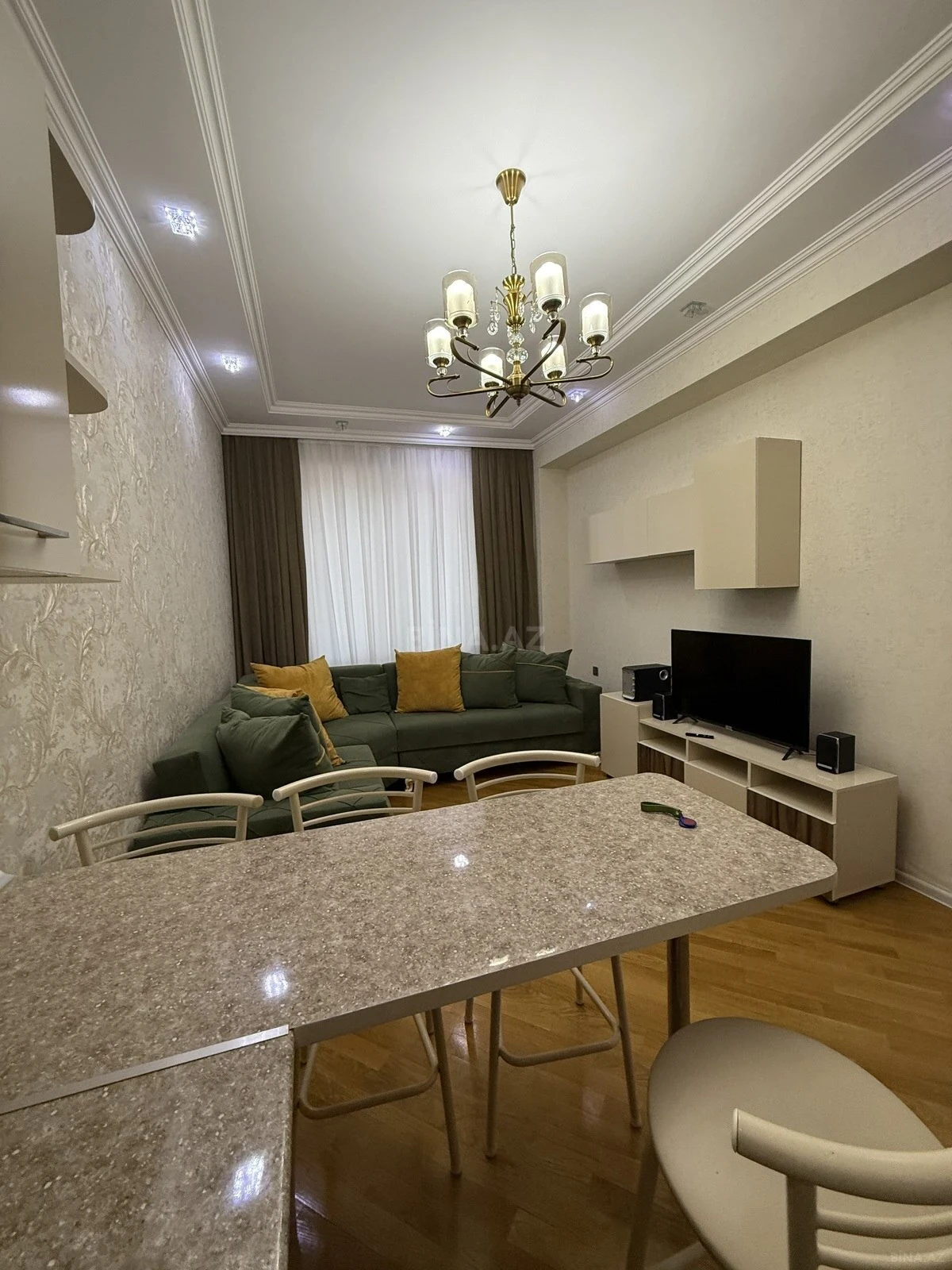 Satılır 2 otaqlı mənzil 55 m²