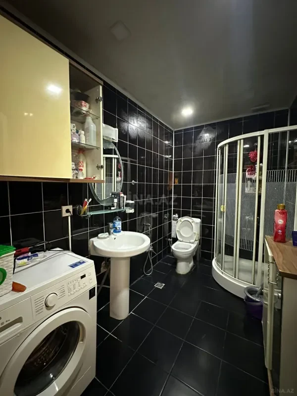 Satılır 3 otaqlı mənzil 107 m²