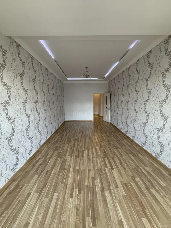 Satılır 4 otaqlı mənzil 120 m²