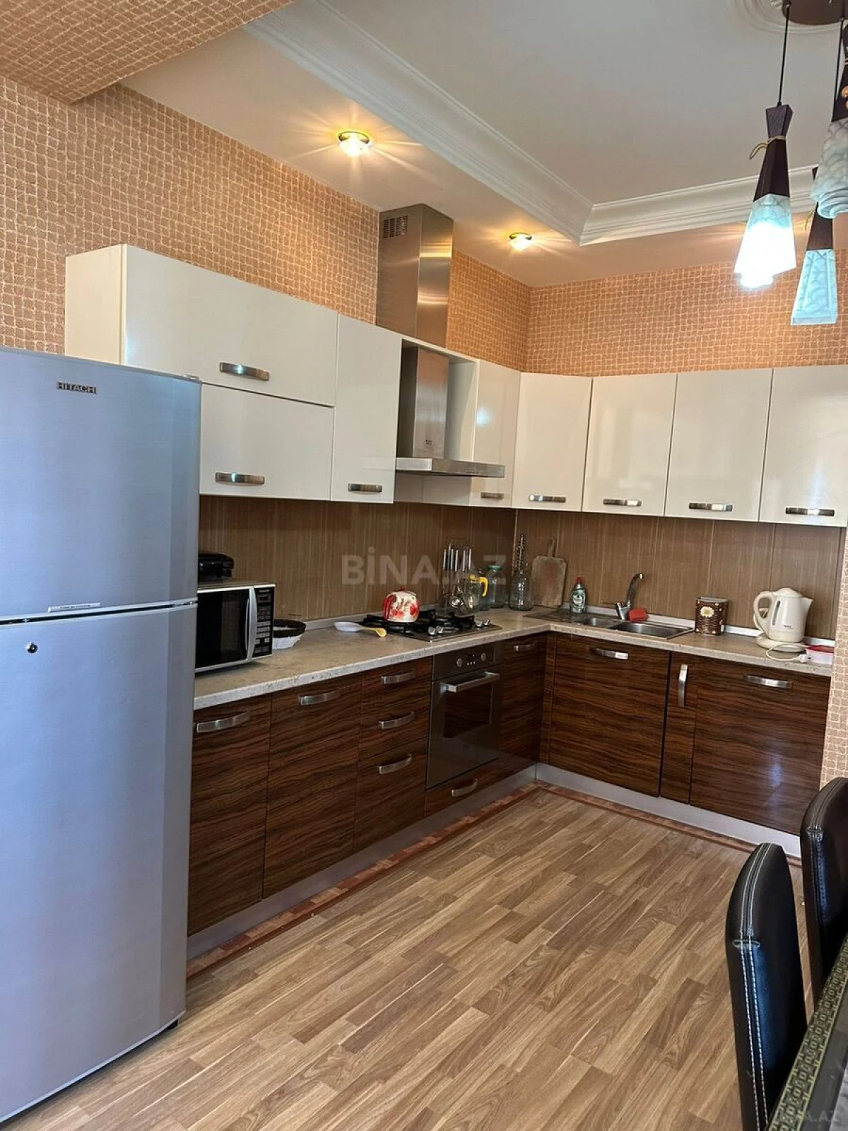 Kirayə verilir 2 otaqlı mənzil 120 m²