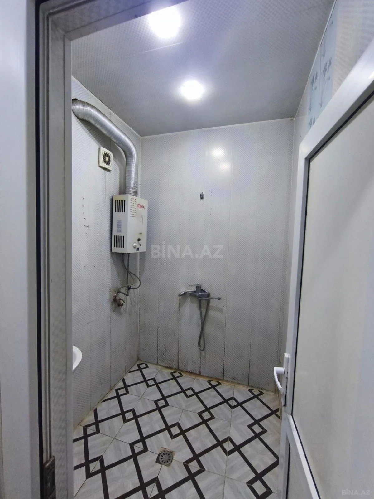 Kirayə verilir 2 otaqlı mənzil 50 m²