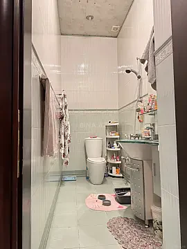 Satılır 7 otaqlı mənzil 360 m²