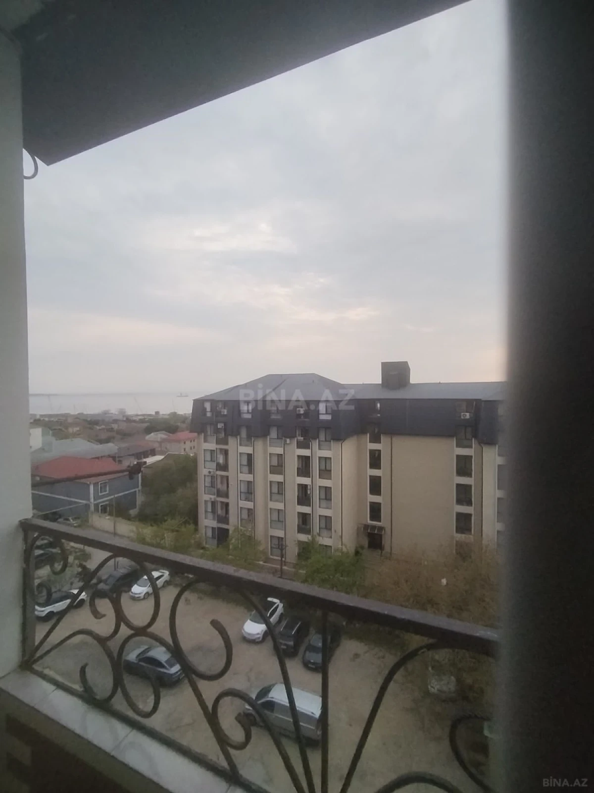 Satılır 2 otaqlı mənzil 47 m²