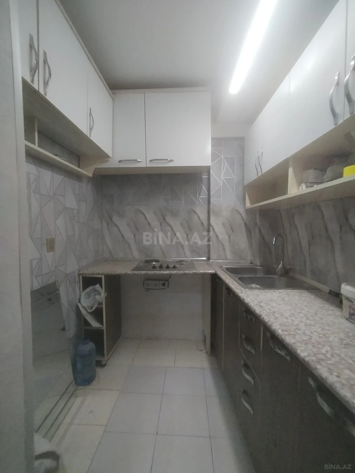 Satılır 2 otaqlı mənzil 47 m²