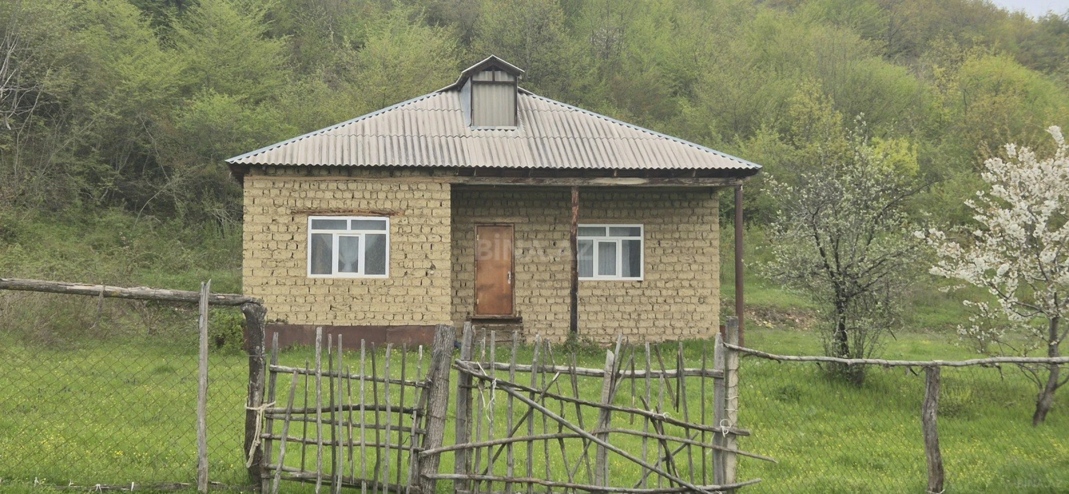 Satılır 3 otaqlı həyət evi 60 m²