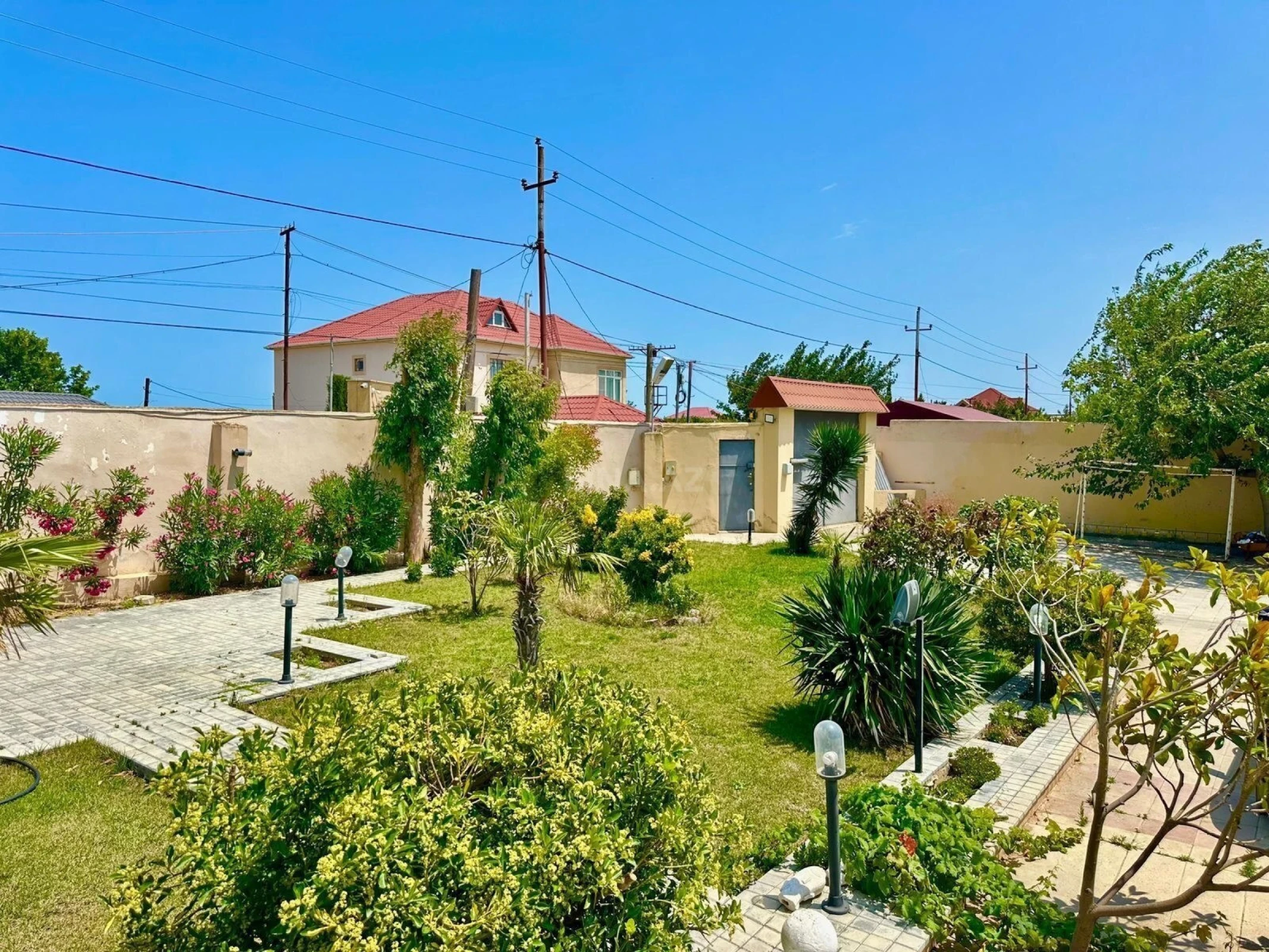 Satılır 5 otaqlı həyət evi 155 m²