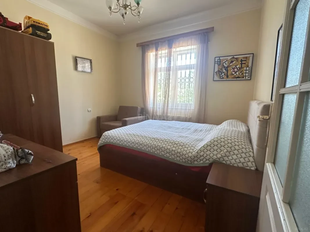 Satılır 5 otaqlı həyət evi 155 m²